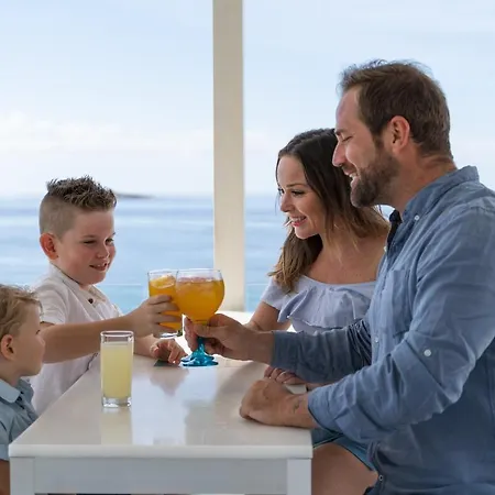 Del Mar Отель 4*