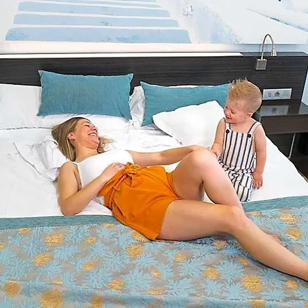 Otel Del Mar 4*